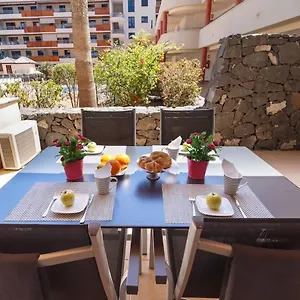 https://balcon-los-gigantes-b09.tenerifehoteles.net