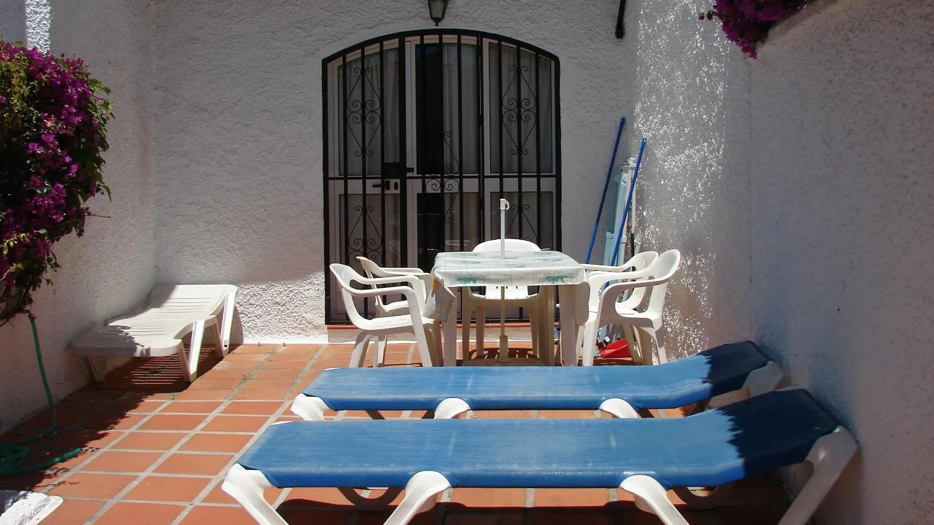 Pinos 11 Menyber Διαμέρισμα Nerja